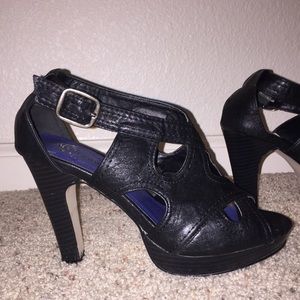 Madden Girl Wynther Pumps (7M)